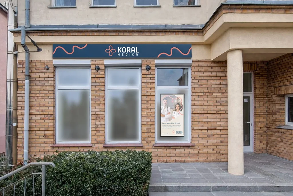 Koral Medica - Placówka - Fasada